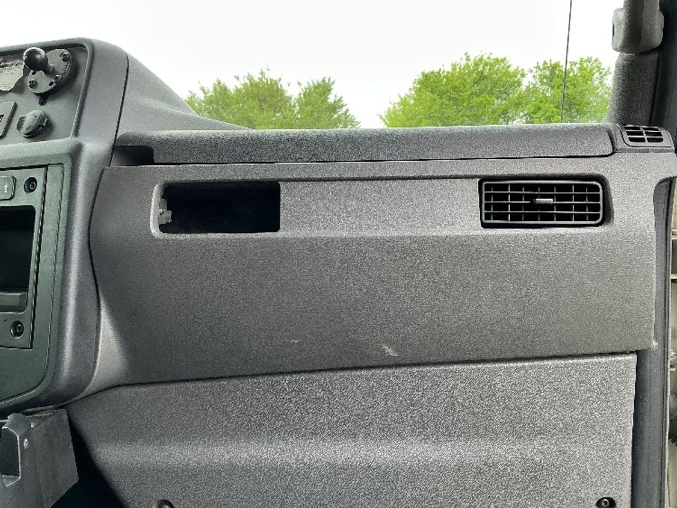 Medium Duty Box Truck-Light and Medium Duty Trucks-International-2022-MV607-Austin-TX-125,671\n\t\tmiles-$ 70,500 - Image 21