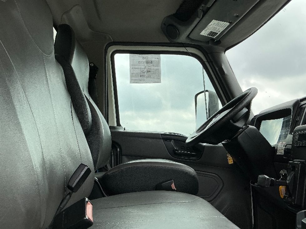 Medium Duty Box Truck-Light and Medium Duty Trucks-International-2022-MV607-Austin-TX-125,671\n\t\tmiles-$ 70,500 - Image 22