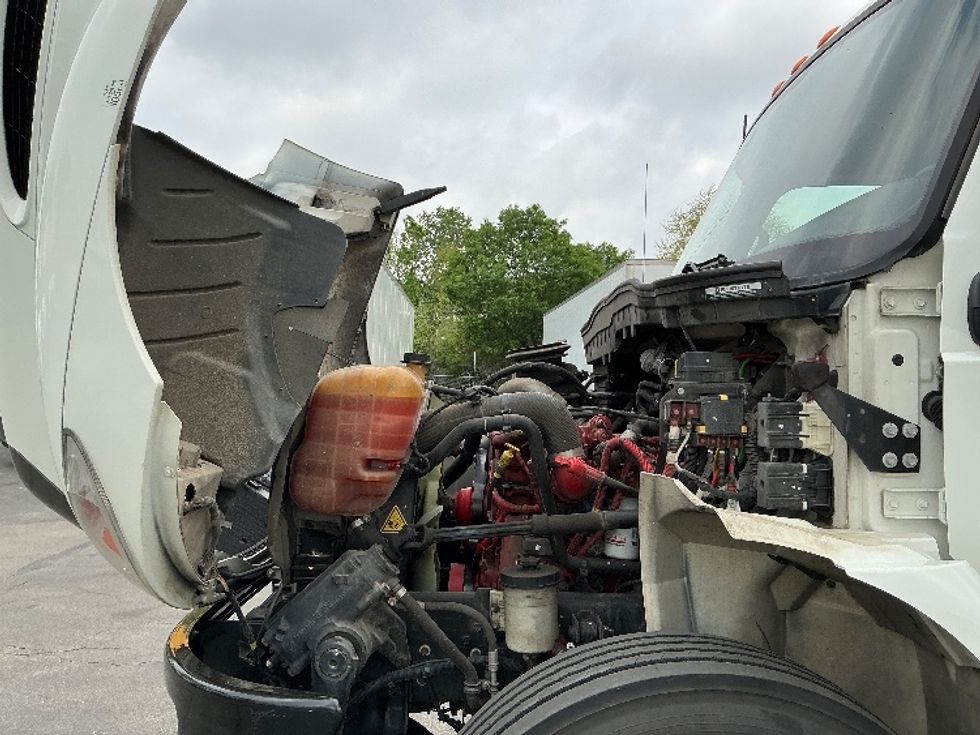 Medium Duty Box Truck-Light and Medium Duty Trucks-International-2022-MV607-Austin-TX-125,671\n\t\tmiles-$ 70,500 - Image 24