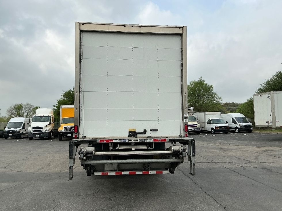 Medium Duty Box Truck-Light and Medium Duty Trucks-International-2022-MV607-Austin-TX-125,671\n\t\tmiles-$ 70,500 - Image 7