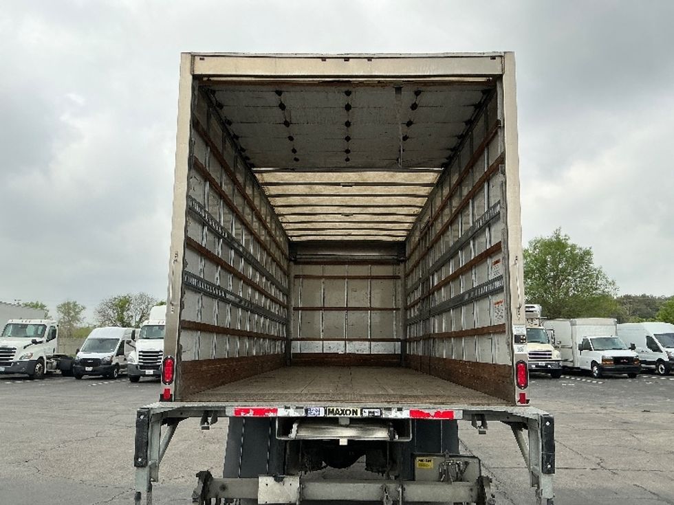 Medium Duty Box Truck-Light and Medium Duty Trucks-International-2022-MV607-Austin-TX-125,671\n\t\tmiles-$ 70,500 - Image 8