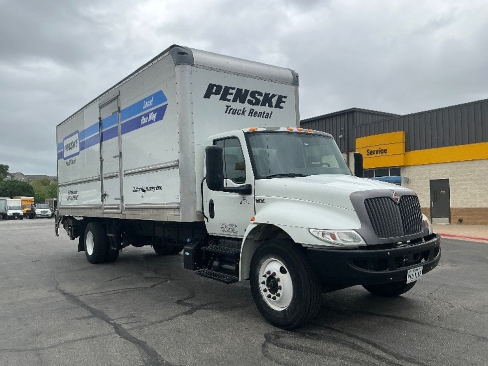 Medium Duty Box Truck-Light and Medium Duty Trucks-International-2022-MV607-Austin-TX-133,425\n\t\tmiles-$ 63,000 - Image 1
