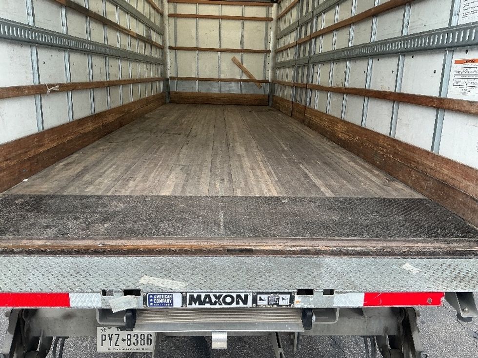 Medium Duty Box Truck-Light and Medium Duty Trucks-International-2022-MV607-Austin-TX-133,425\n\t\tmiles-$ 63,000 - Image 10