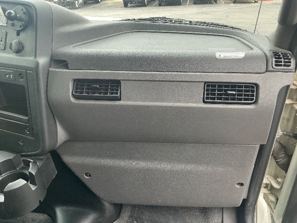 Medium Duty Box Truck-Light and Medium Duty Trucks-International-2022-MV607-Austin-TX-133,425\n\t\tmiles-$ 63,000 - Image 19