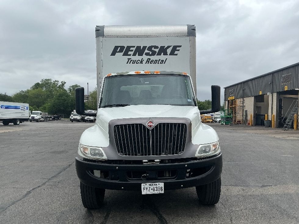 Medium Duty Box Truck-Light and Medium Duty Trucks-International-2022-MV607-Austin-TX-133,425\n\t\tmiles-$ 63,000 - Image 2