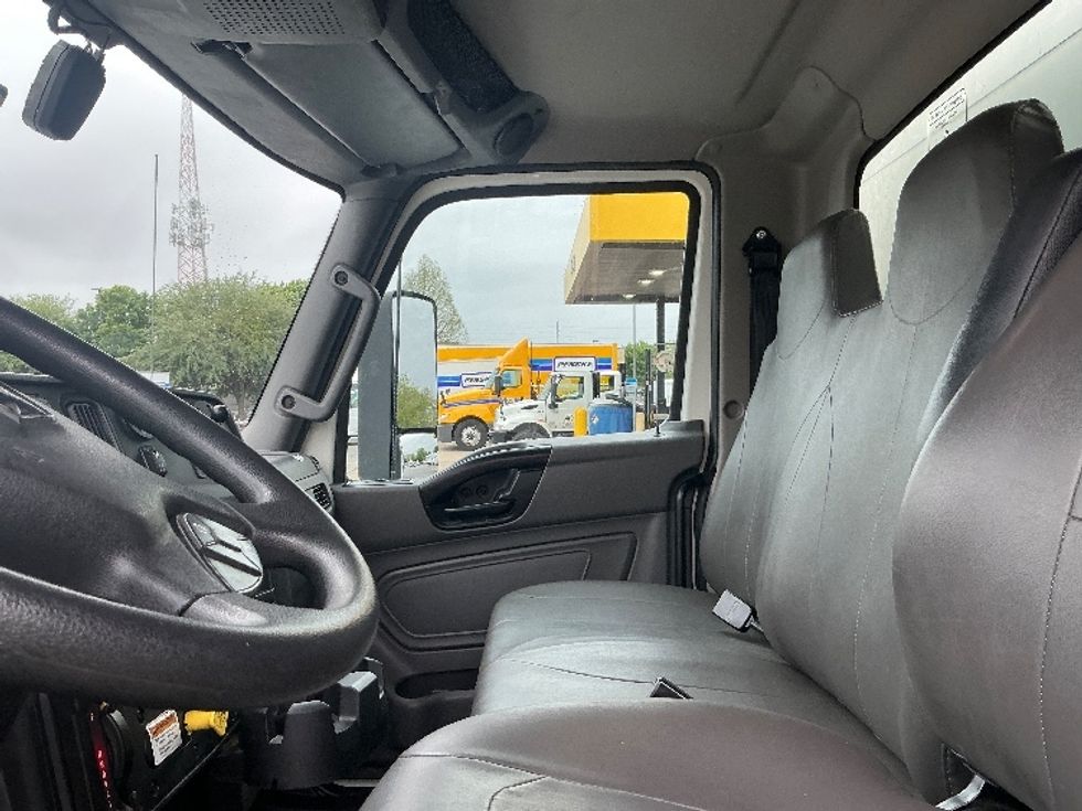 Medium Duty Box Truck-Light and Medium Duty Trucks-International-2022-MV607-Austin-TX-133,425\n\t\tmiles-$ 63,000 - Image 23