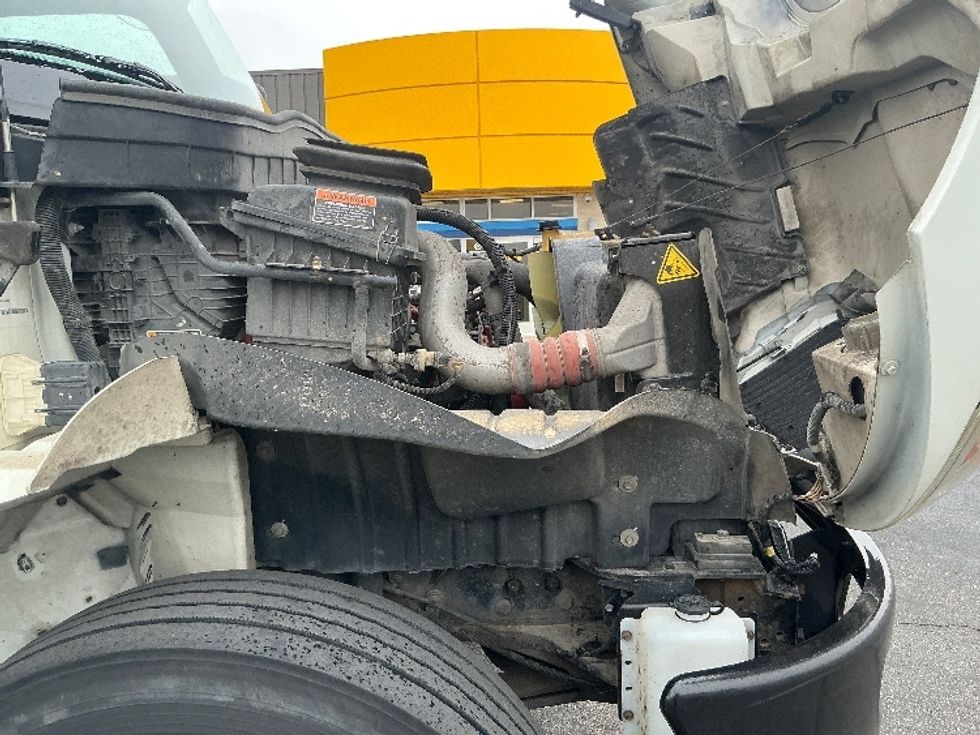 Medium Duty Box Truck-Light and Medium Duty Trucks-International-2022-MV607-Austin-TX-133,425\n\t\tmiles-$ 63,000 - Image 24