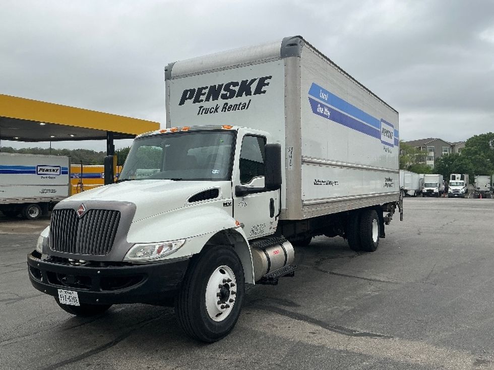 Medium Duty Box Truck-Light and Medium Duty Trucks-International-2022-MV607-Austin-TX-133,425\n\t\tmiles-$ 63,000 - Image 3