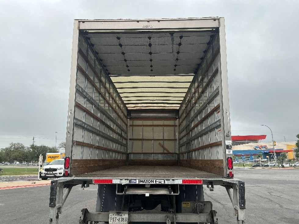 Medium Duty Box Truck-Light and Medium Duty Trucks-International-2022-MV607-Austin-TX-133,425\n\t\tmiles-$ 63,000 - Image 8