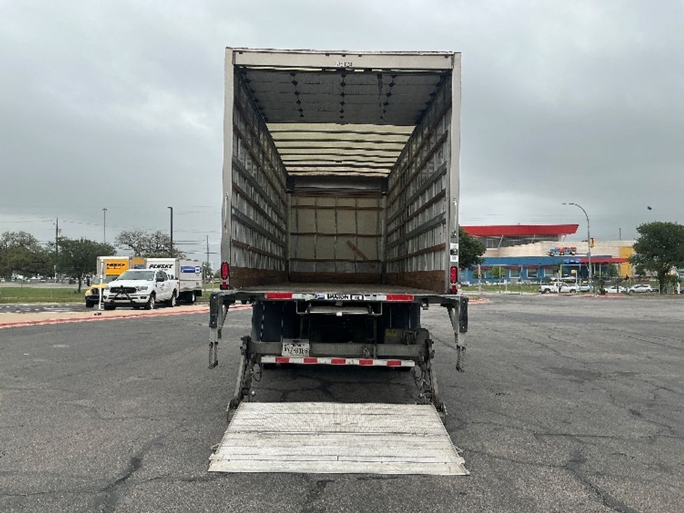 Medium Duty Box Truck-Light and Medium Duty Trucks-International-2022-MV607-Austin-TX-133,425\n\t\tmiles-$ 63,000 - Image 9