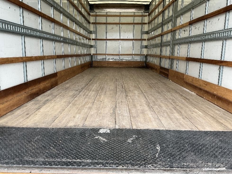 Medium Duty Box Truck-Light and Medium Duty Trucks-International-2022-MV607-Austin-TX-136,904\n\t\tmiles-$ 68,500 - Image 10
