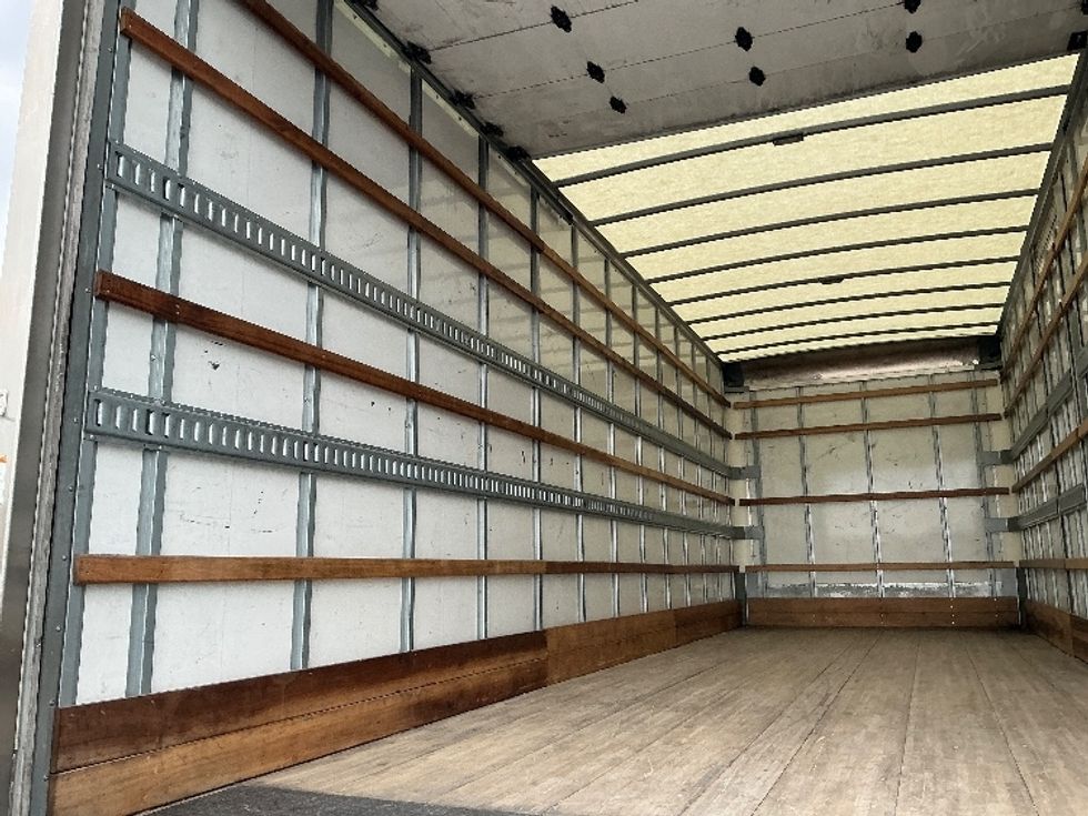 Medium Duty Box Truck-Light and Medium Duty Trucks-International-2022-MV607-Austin-TX-136,904\n\t\tmiles-$ 68,500 - Image 11