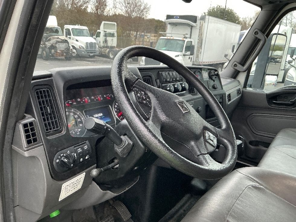 Medium Duty Box Truck-Light and Medium Duty Trucks-International-2022-MV607-Austin-TX-136,904\n\t\tmiles-$ 68,500 - Image 17