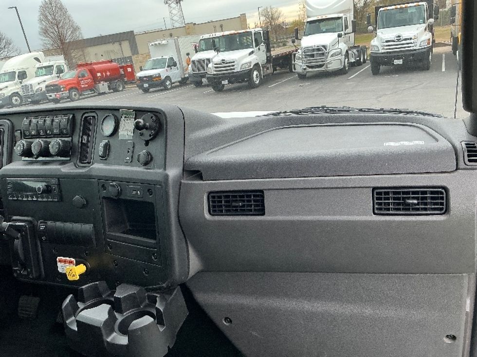 Medium Duty Box Truck-Light and Medium Duty Trucks-International-2022-MV607-Austin-TX-136,904\n\t\tmiles-$ 68,500 - Image 21