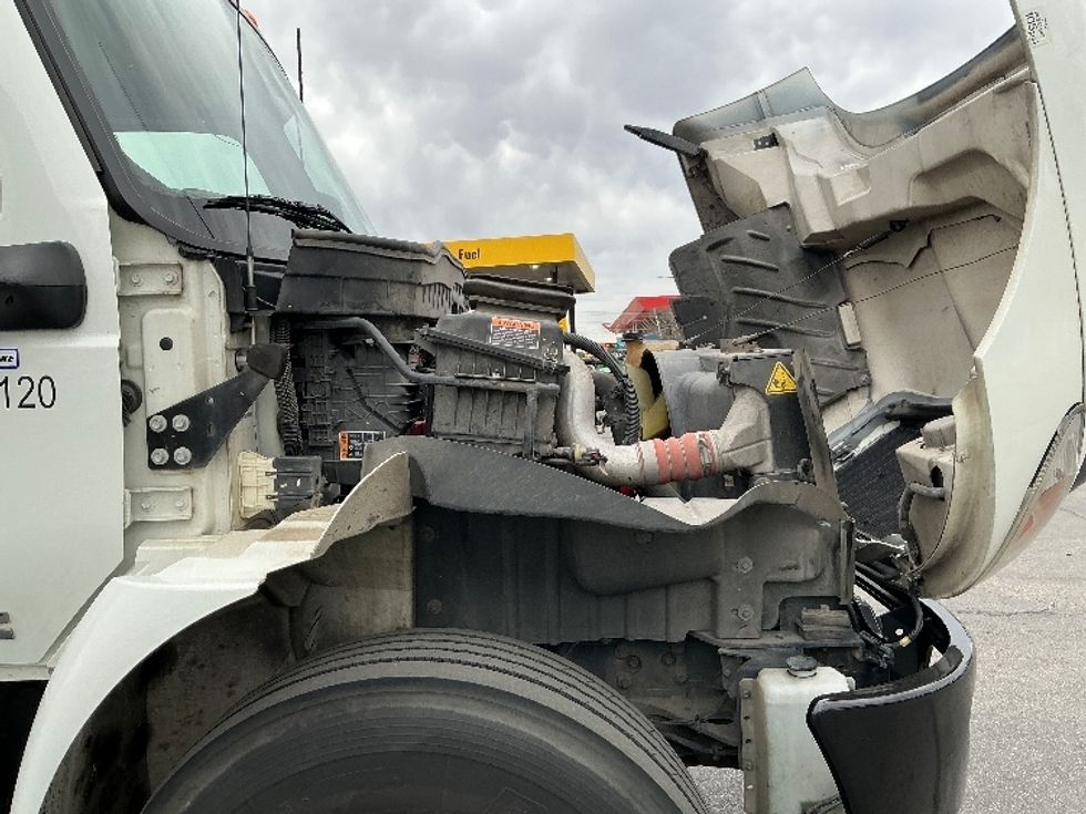 Medium Duty Box Truck-Light and Medium Duty Trucks-International-2022-MV607-Austin-TX-136,904\n\t\tmiles-$ 68,500 - Image 23