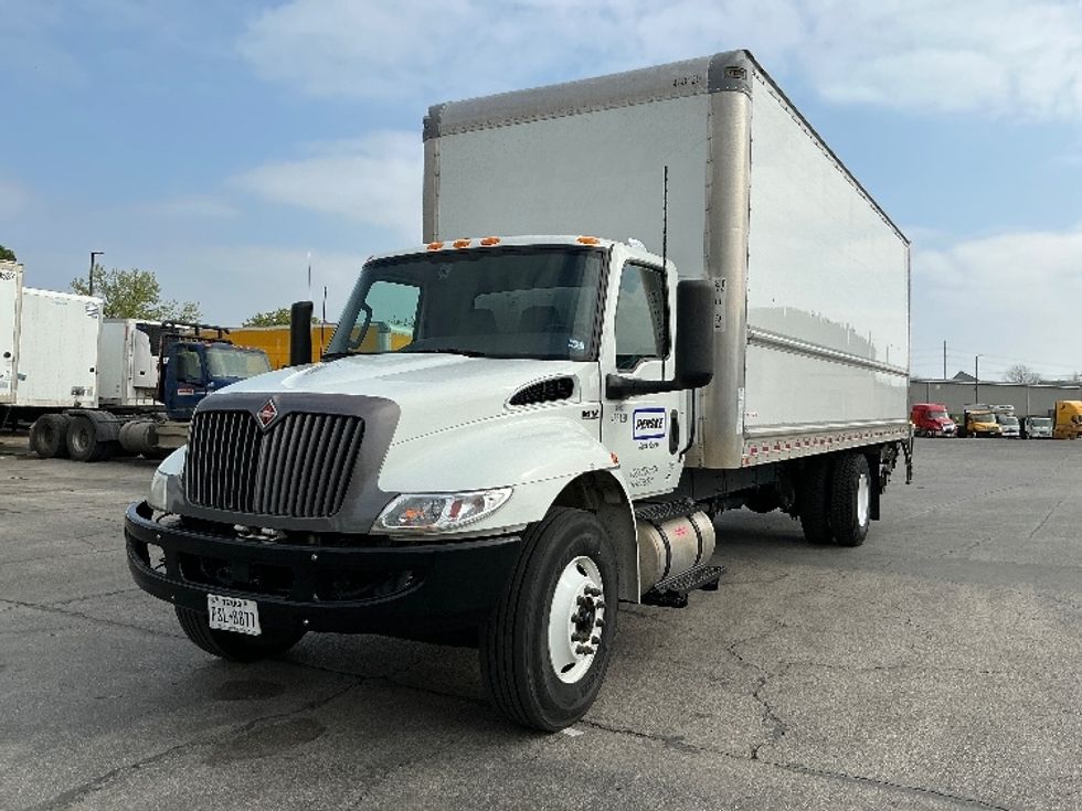 Medium Duty Box Truck-Light and Medium Duty Trucks-International-2022-MV607-Austin-TX-136,904\n\t\tmiles-$ 68,500 - Image 3