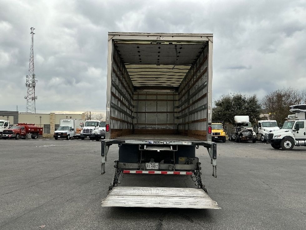 Medium Duty Box Truck-Light and Medium Duty Trucks-International-2022-MV607-Austin-TX-136,904\n\t\tmiles-$ 68,500 - Image 9