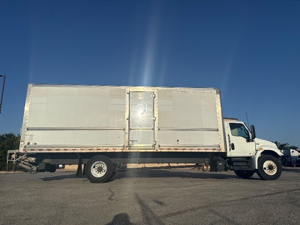 Medium Duty Box Truck-Light and Medium Duty Trucks-International-2022-MV607-Austin-TX-231,337\n\t\tmiles-$ 54,500 - Image 15