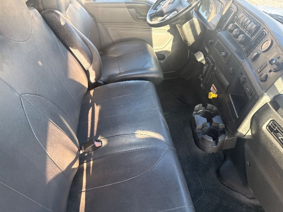 Medium Duty Box Truck-Light and Medium Duty Trucks-International-2022-MV607-Austin-TX-231,337\n\t\tmiles-$ 54,500 - Image 22