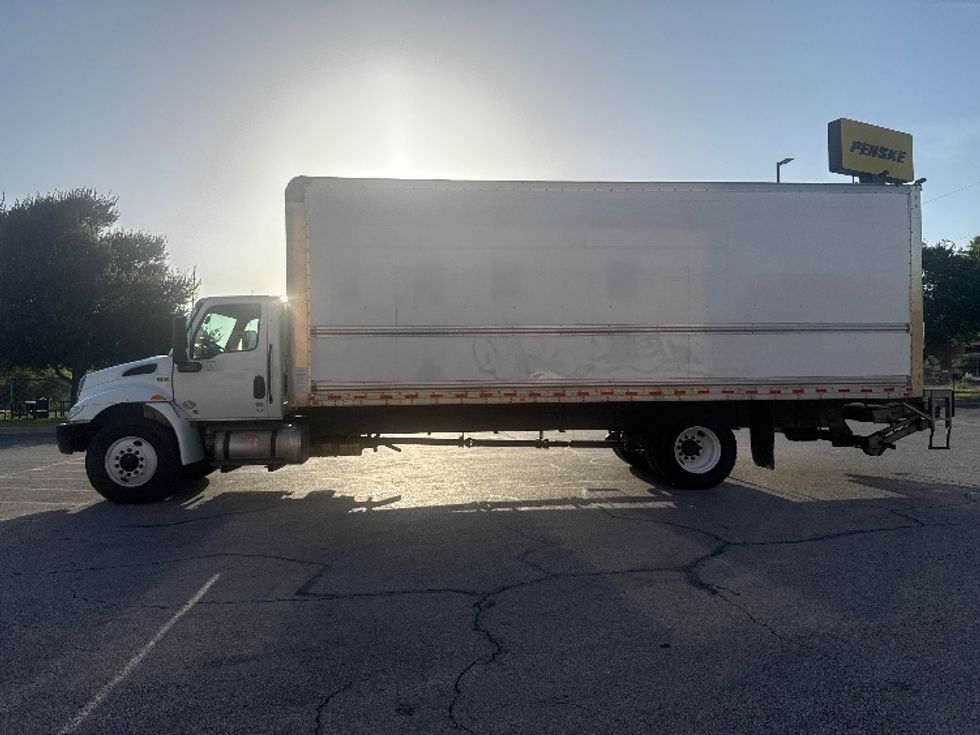 Medium Duty Box Truck-Light and Medium Duty Trucks-International-2022-MV607-Austin-TX-231,337\n\t\tmiles-$ 54,500 - Image 4