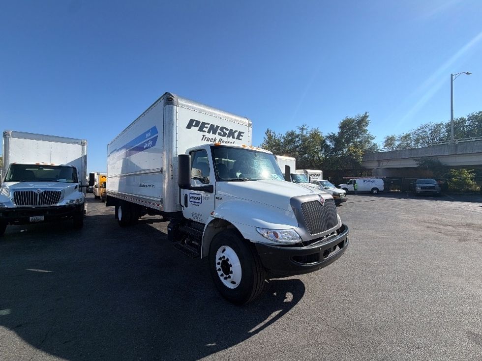 Medium Duty Box Truck-Light and Medium Duty Trucks-International-2022-MV607-Baltimore-MD-230,737\n\t\tmiles-$ 42,750 - Image 1