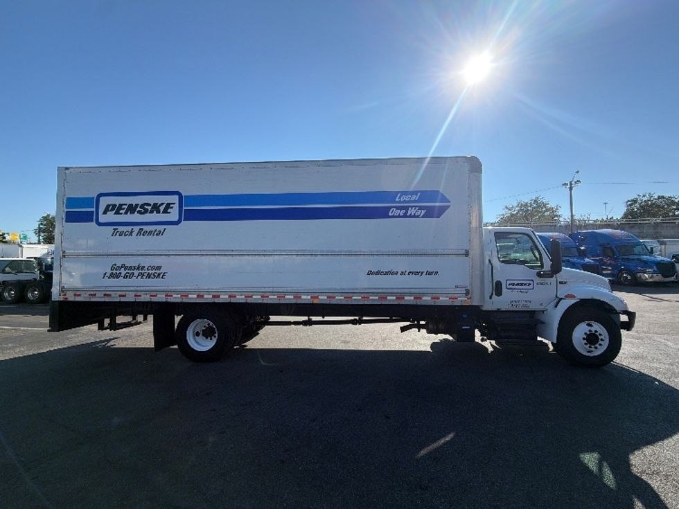 Medium Duty Box Truck-Light and Medium Duty Trucks-International-2022-MV607-Baltimore-MD-230,737\n\t\tmiles-$ 42,750 - Image 14