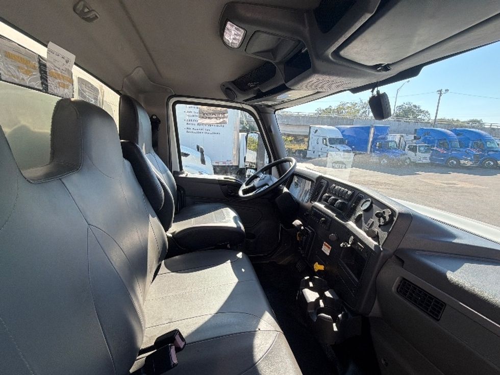 Medium Duty Box Truck-Light and Medium Duty Trucks-International-2022-MV607-Baltimore-MD-230,737\n\t\tmiles-$ 42,750 - Image 21