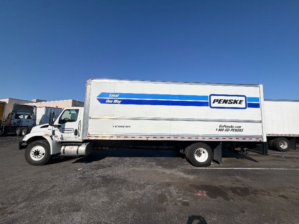 Medium Duty Box Truck-Light and Medium Duty Trucks-International-2022-MV607-Baltimore-MD-230,737\n\t\tmiles-$ 42,750 - Image 4