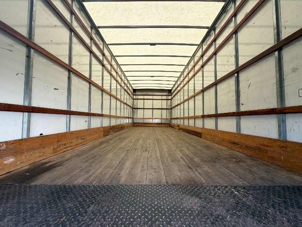 Medium Duty Box Truck-Light and Medium Duty Trucks-International-2022-MV607-Baltimore-MD-230,737\n\t\tmiles-$ 42,750 - Image 8