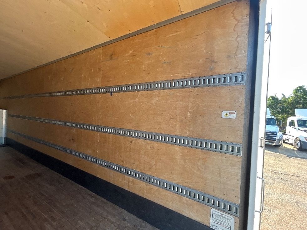 Medium Duty Box Truck-Light and Medium Duty Trucks-International-2022-MV607-Belden-MS-128,116\n\t\tmiles-$ 80,500 - Image 12