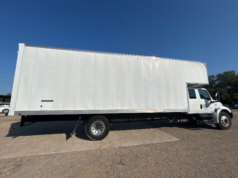 Medium Duty Box Truck-Light and Medium Duty Trucks-International-2022-MV607-Belden-MS-128,116\n\t\tmiles-$ 80,500 - Image 15