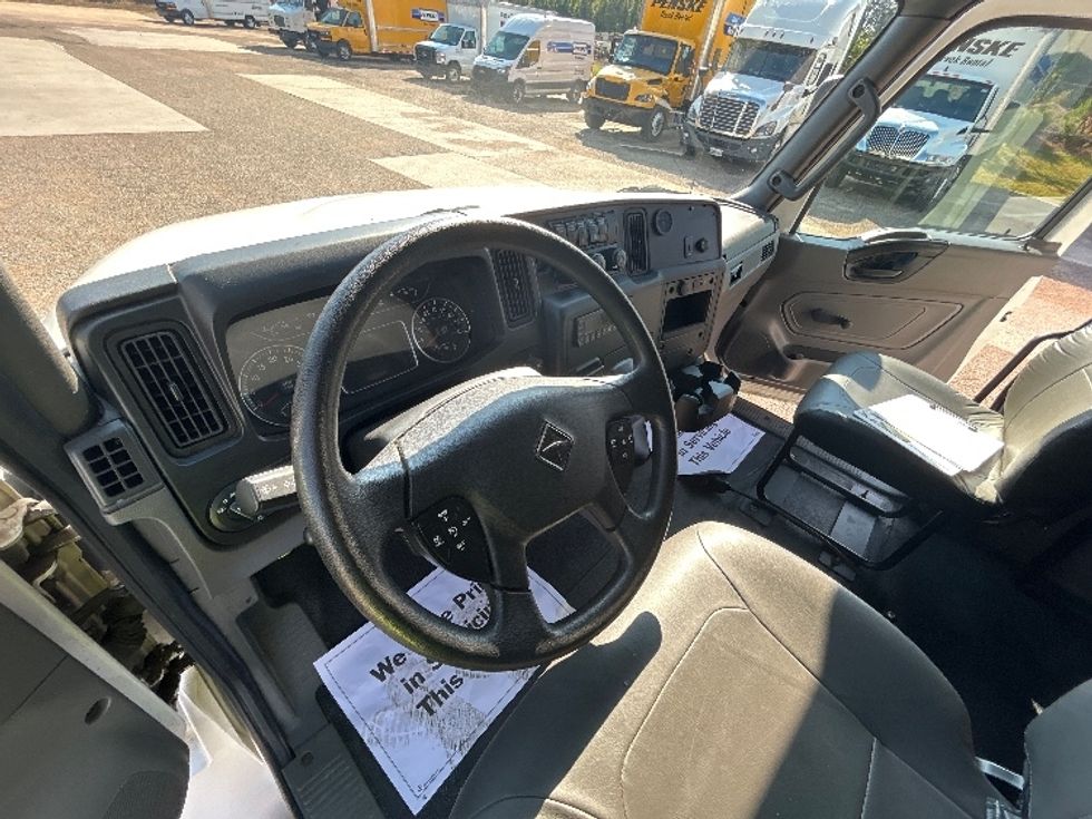 Medium Duty Box Truck-Light and Medium Duty Trucks-International-2022-MV607-Belden-MS-128,116\n\t\tmiles-$ 80,500 - Image 17