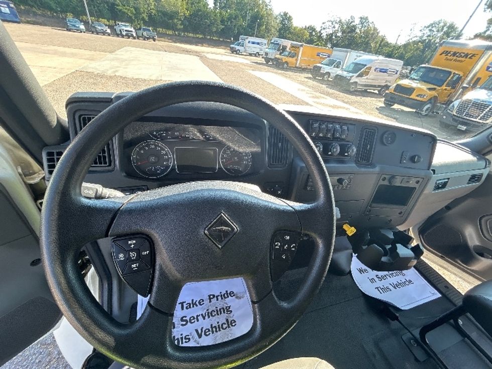 Medium Duty Box Truck-Light and Medium Duty Trucks-International-2022-MV607-Belden-MS-128,116\n\t\tmiles-$ 80,500 - Image 18