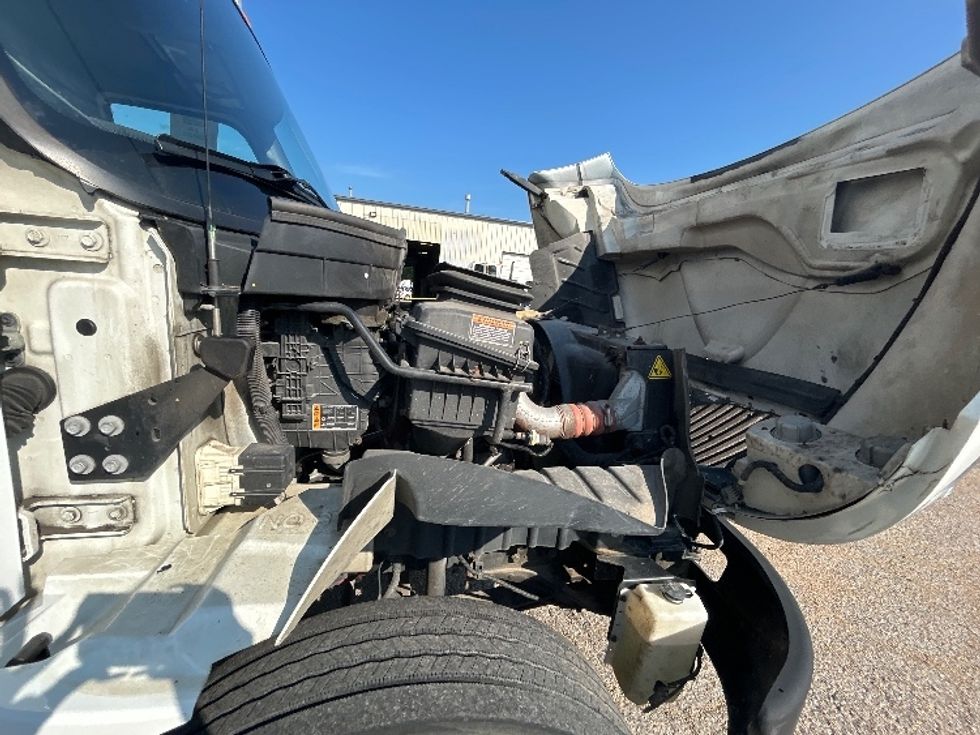 Medium Duty Box Truck-Light and Medium Duty Trucks-International-2022-MV607-Belden-MS-128,116\n\t\tmiles-$ 80,500 - Image 23