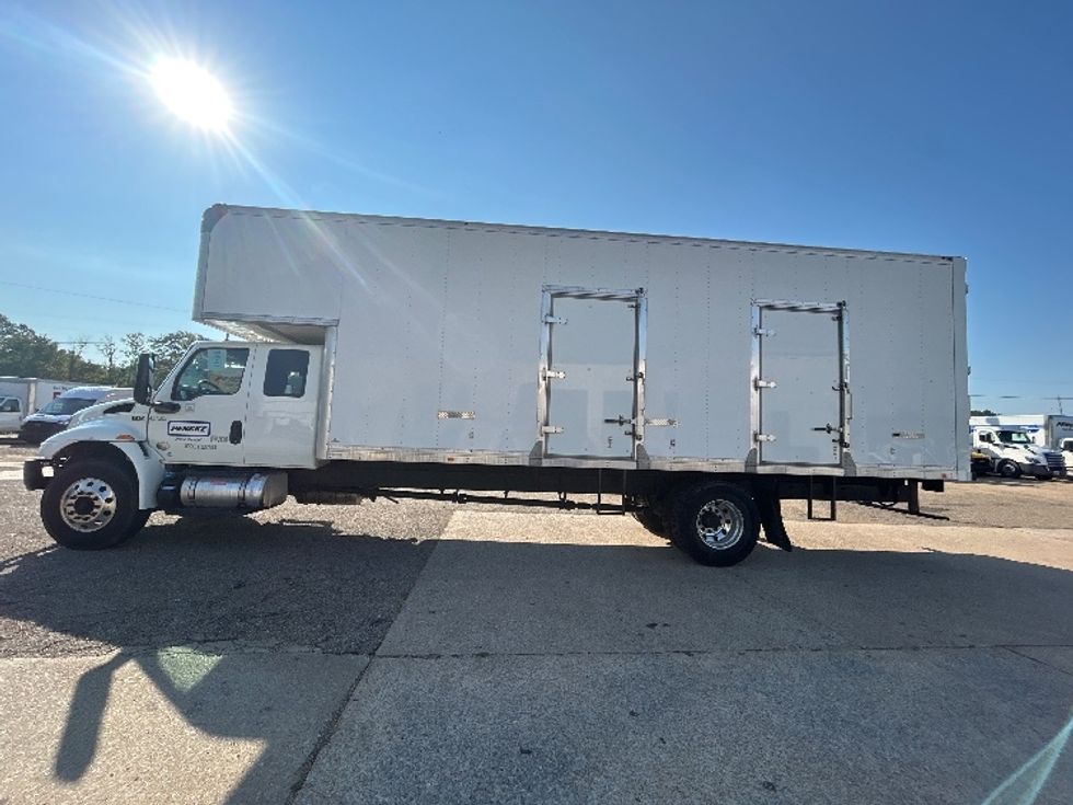 Medium Duty Box Truck-Light and Medium Duty Trucks-International-2022-MV607-Belden-MS-128,116\n\t\tmiles-$ 80,500 - Image 4