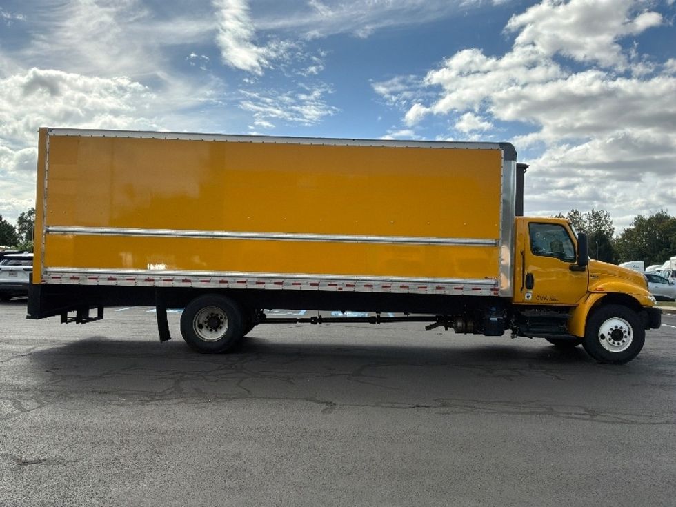 Medium Duty Box Truck-Light and Medium Duty Trucks-International-2022-MV607-Bensalem-PA-237,915\n\t\tmiles-$ 39,000 - Image 15