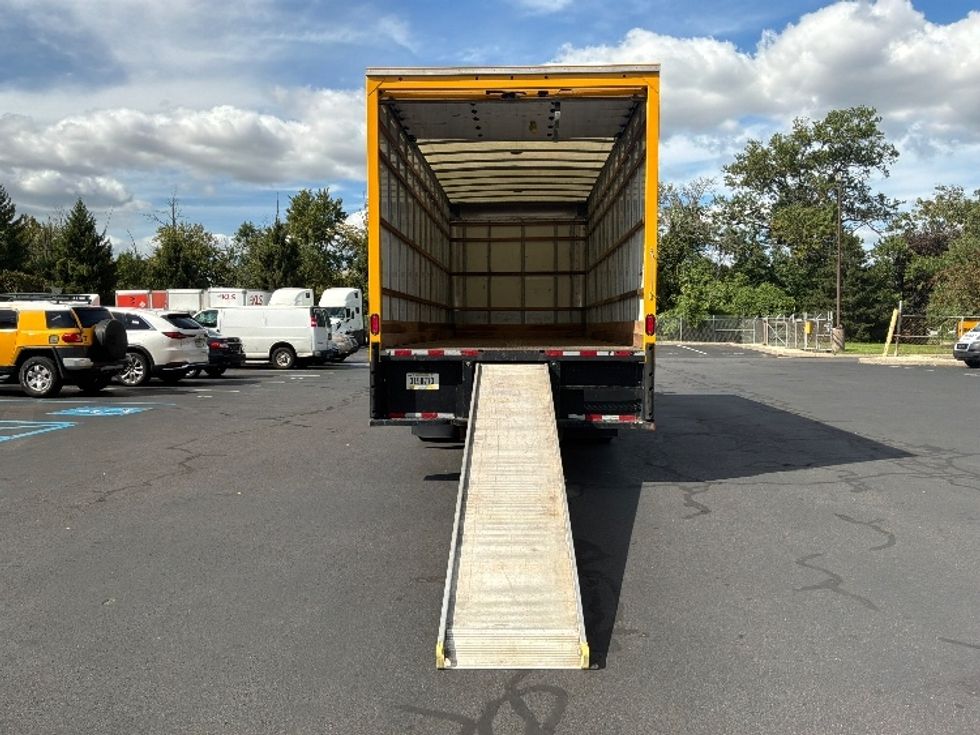 Medium Duty Box Truck-Light and Medium Duty Trucks-International-2022-MV607-Bensalem-PA-237,915\n\t\tmiles-$ 39,000 - Image 9