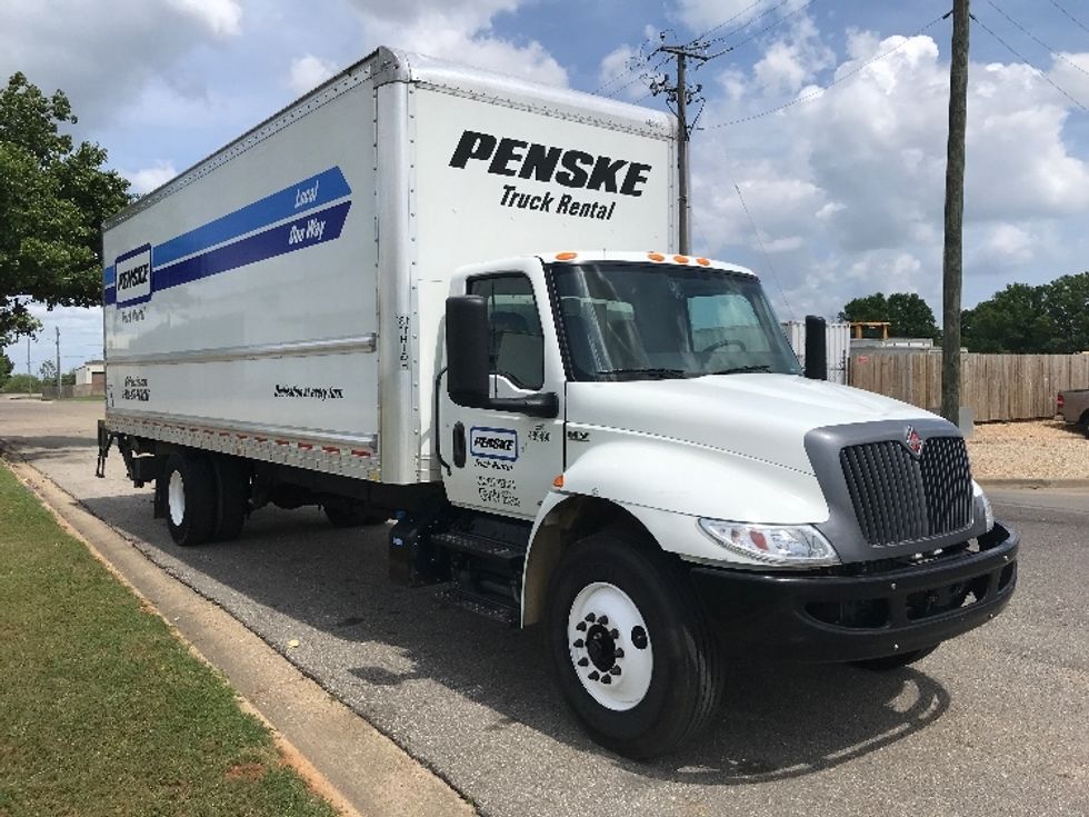 Medium Duty Box Truck-Light and Medium Duty Trucks-International-2022-MV607-Bessemer-AL-115,968\n\t\tmiles-$ 77,750 - Image 1