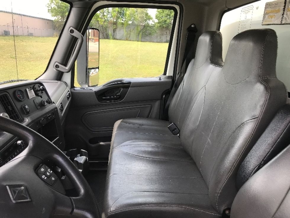 Medium Duty Box Truck-Light and Medium Duty Trucks-International-2022-MV607-Bessemer-AL-115,968\n\t\tmiles-$ 77,750 - Image 19