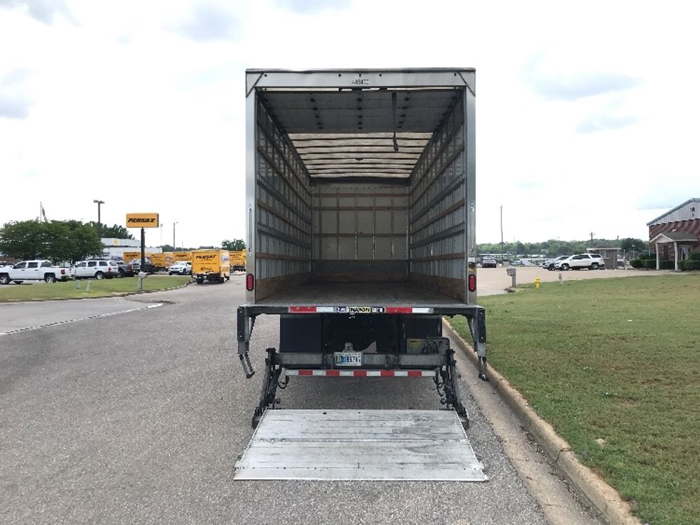 Medium Duty Box Truck-Light and Medium Duty Trucks-International-2022-MV607-Bessemer-AL-115,968\n\t\tmiles-$ 77,750 - Image 9
