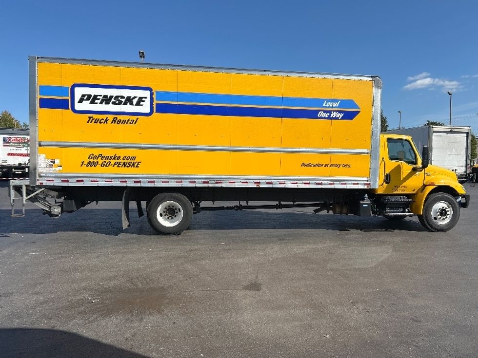 Medium Duty Box Truck-Light and Medium Duty Trucks-International-2022-MV607-Bethlehem-PA-234,400\n\t\tmiles-$ 44,500 - Image 15