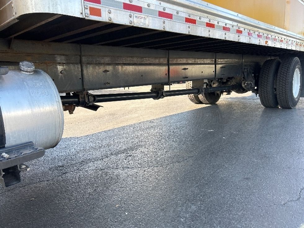 Medium Duty Box Truck-Light and Medium Duty Trucks-International-2022-MV607-Bethlehem-PA-234,400\n\t\tmiles-$ 44,500 - Image 5