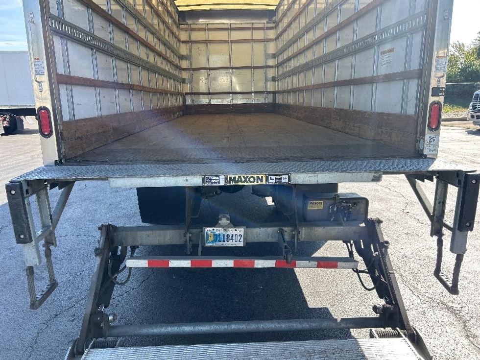 Medium Duty Box Truck-Light and Medium Duty Trucks-International-2022-MV607-Bethlehem-PA-234,400\n\t\tmiles-$ 44,500 - Image 7