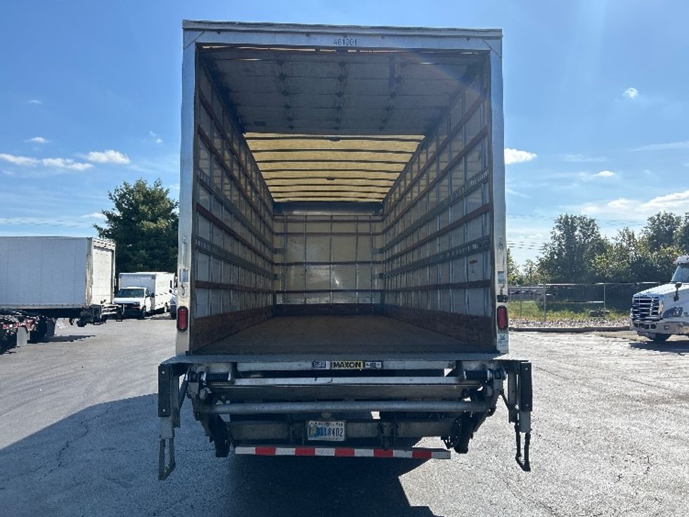 Medium Duty Box Truck-Light and Medium Duty Trucks-International-2022-MV607-Bethlehem-PA-234,400\n\t\tmiles-$ 44,500 - Image 9