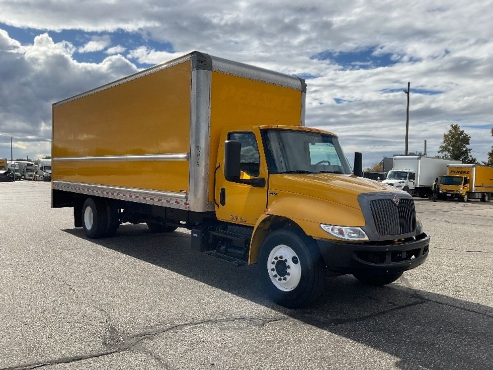 Medium Duty Box Truck-Light and Medium Duty Trucks-International-2022-MV607-Billings-MT-205,955\n\t\tmiles-$ 42,500 - Image 1