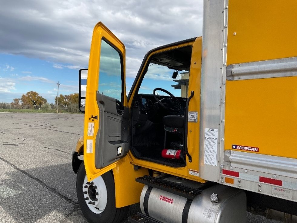 Medium Duty Box Truck-Light and Medium Duty Trucks-International-2022-MV607-Billings-MT-205,955\n\t\tmiles-$ 42,500 - Image 15