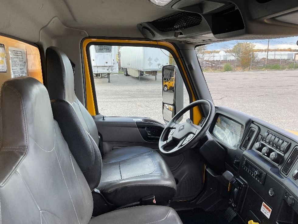Medium Duty Box Truck-Light and Medium Duty Trucks-International-2022-MV607-Billings-MT-205,955\n\t\tmiles-$ 42,500 - Image 21