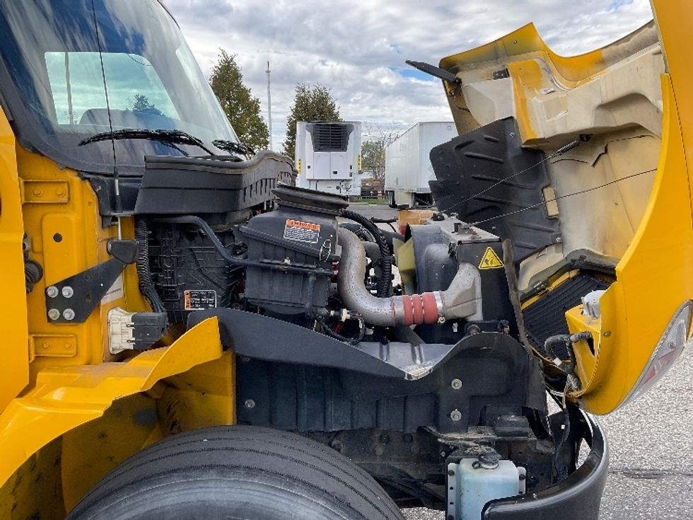 Medium Duty Box Truck-Light and Medium Duty Trucks-International-2022-MV607-Billings-MT-205,955\n\t\tmiles-$ 42,500 - Image 22