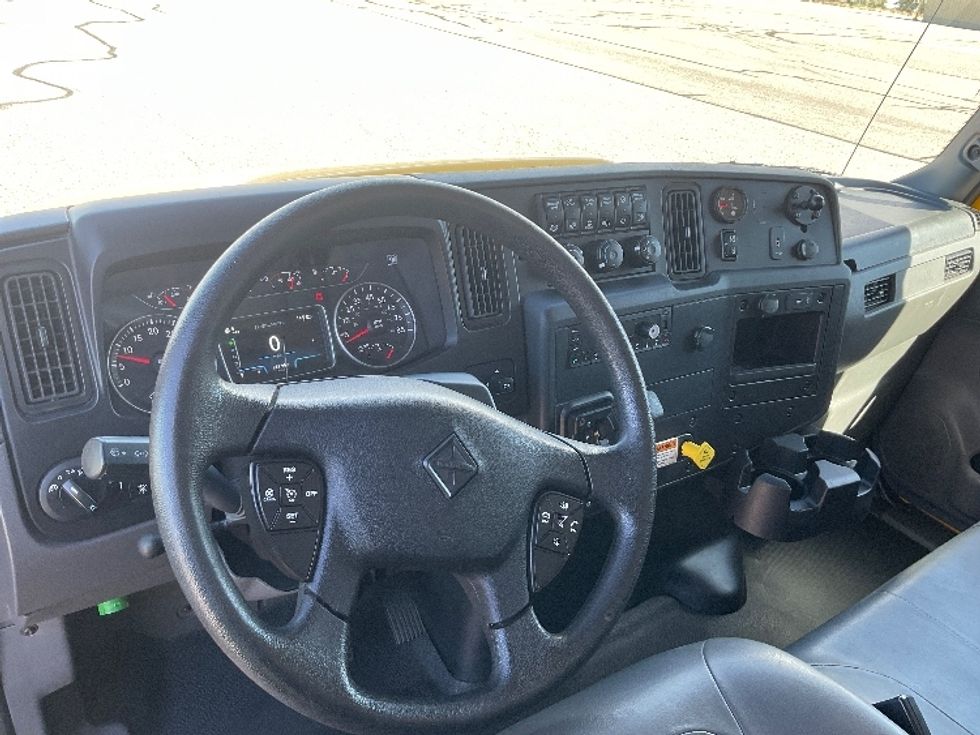 Medium Duty Box Truck-Light and Medium Duty Trucks-International-2022-MV607-Billings-MT-261,910\n\t\tmiles-$ 33,750 - Image 17