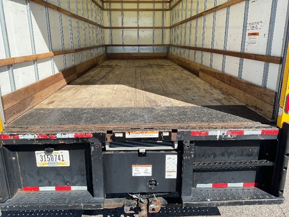 Medium Duty Box Truck-Light and Medium Duty Trucks-International-2022-MV607-Billings-MT-261,910\n\t\tmiles-$ 33,750 - Image 9